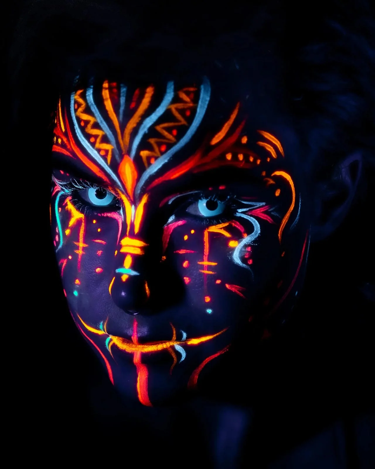 17mm UV Glow Yellow Mini Sclera Contacts - Image 5