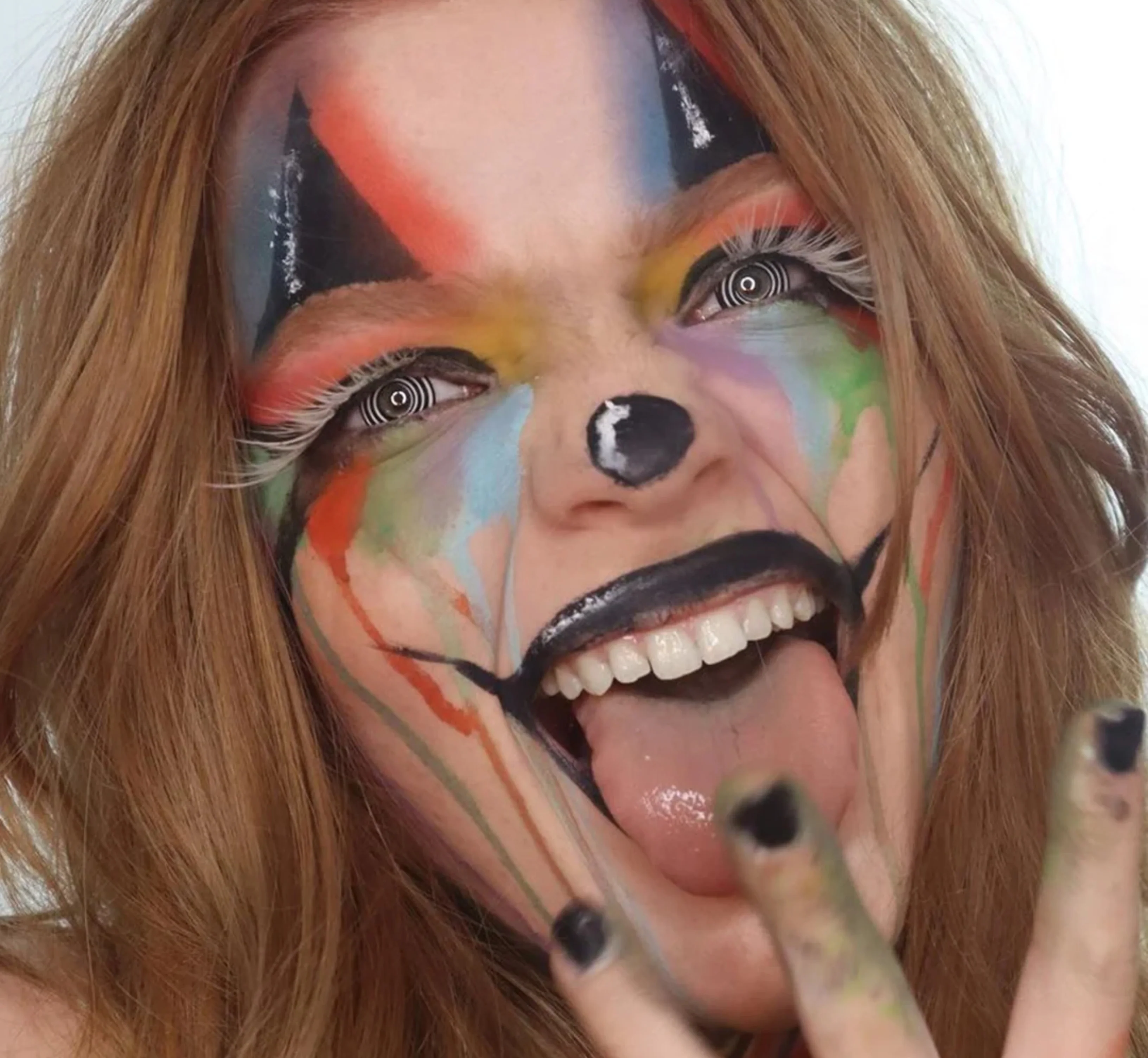 Black Spiral Halloween Contacts - Image 6