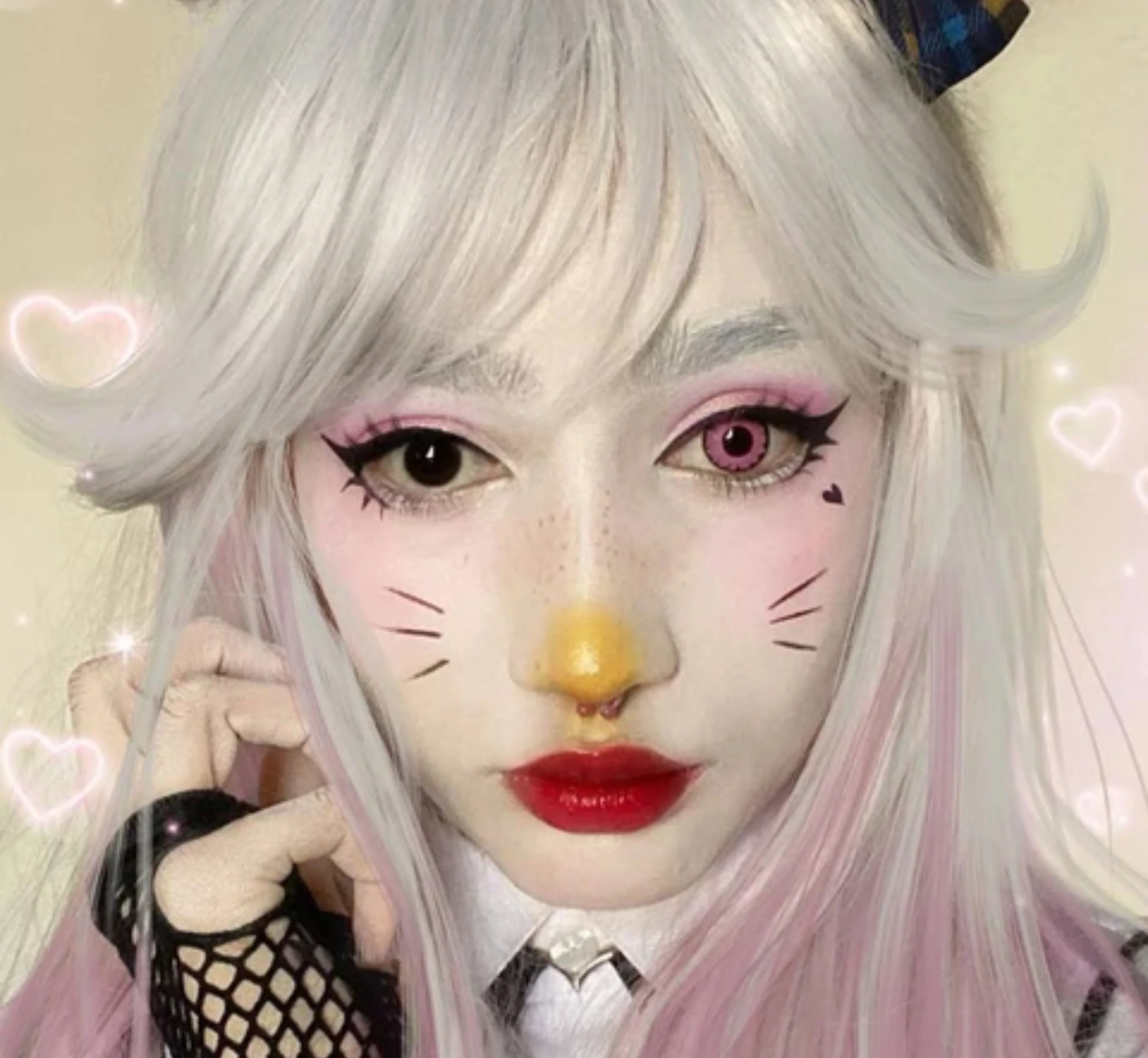 Pink Vampire Halloween Contacts - Image 10