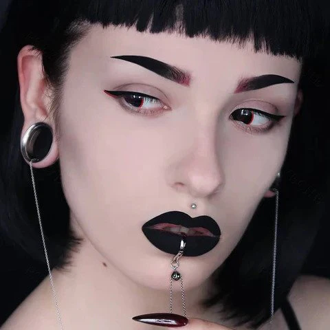 Red Rim Halloween Contacts - Image 2